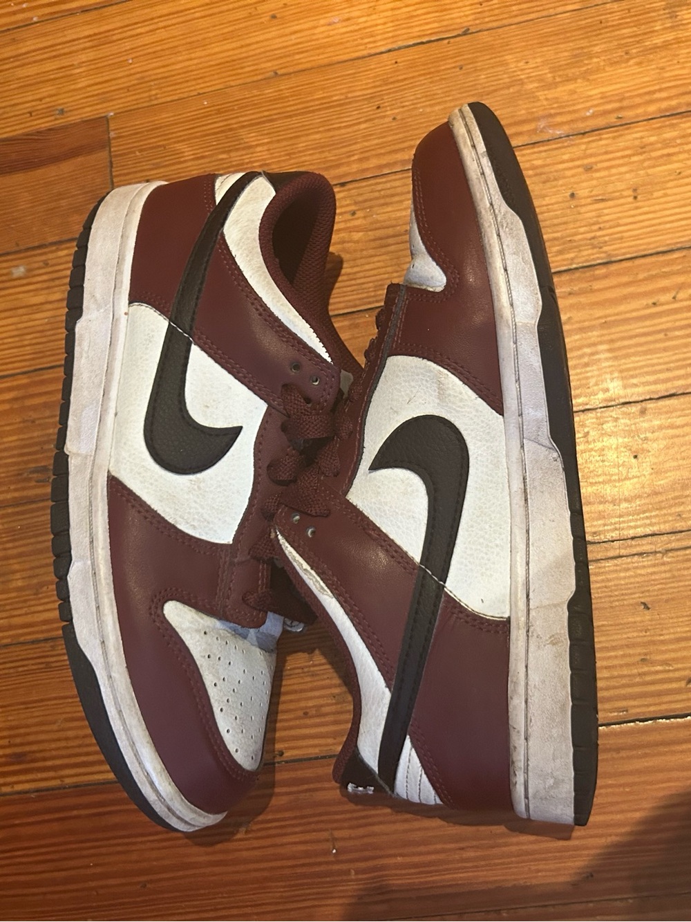 Nike dunk Men’s Low-Top Sneakers - Maroon, White & Black